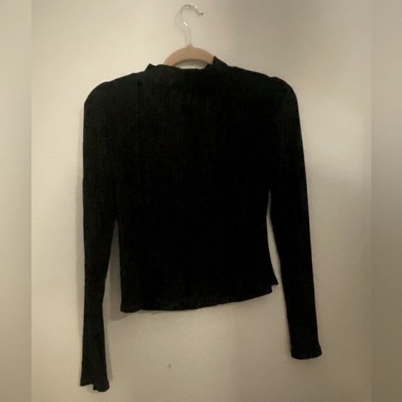 Leith blouse black size small. - Picture 3 of 3